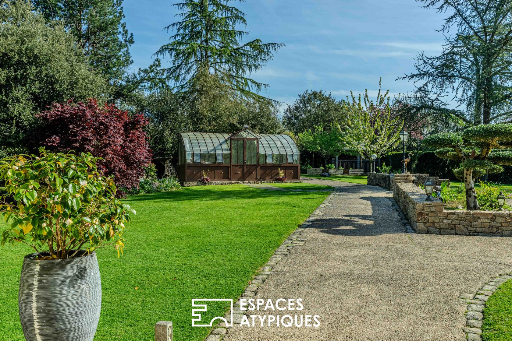 Propriété familiale avec piscine intérieure – Orvault bourg