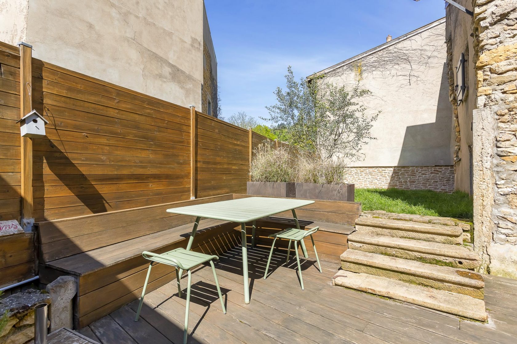 Charmante maison de village rénovée avec jardin et piscine