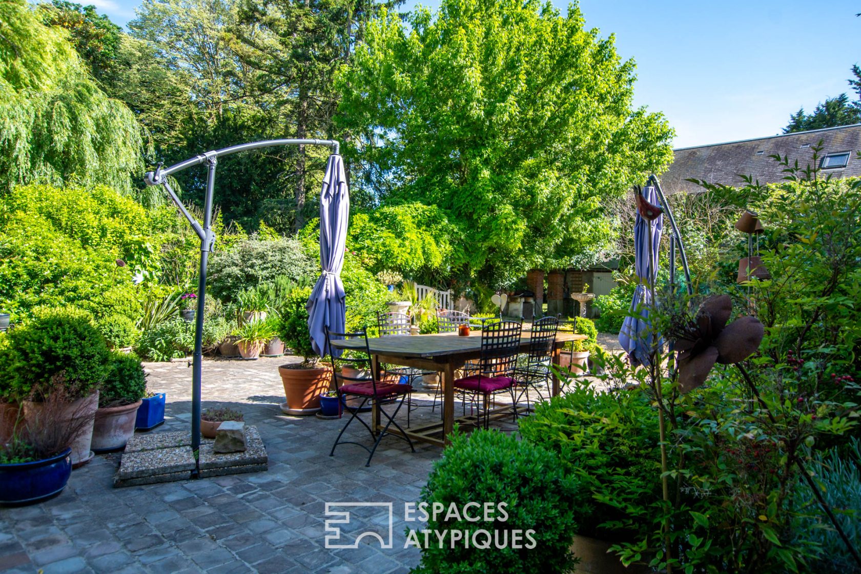 Maison de maître sur parc arboré et immeuble de rapport