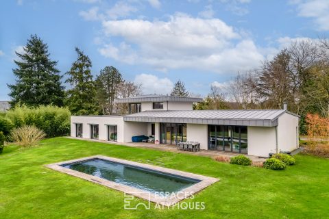 Maison d’architecte d’exception avec piscine et accès golf