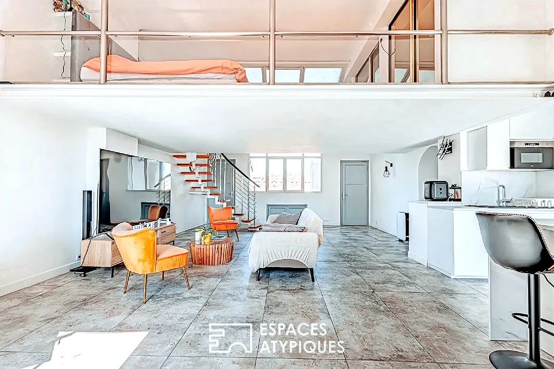 Loft d’exception situé au dernier étage avec extérieur