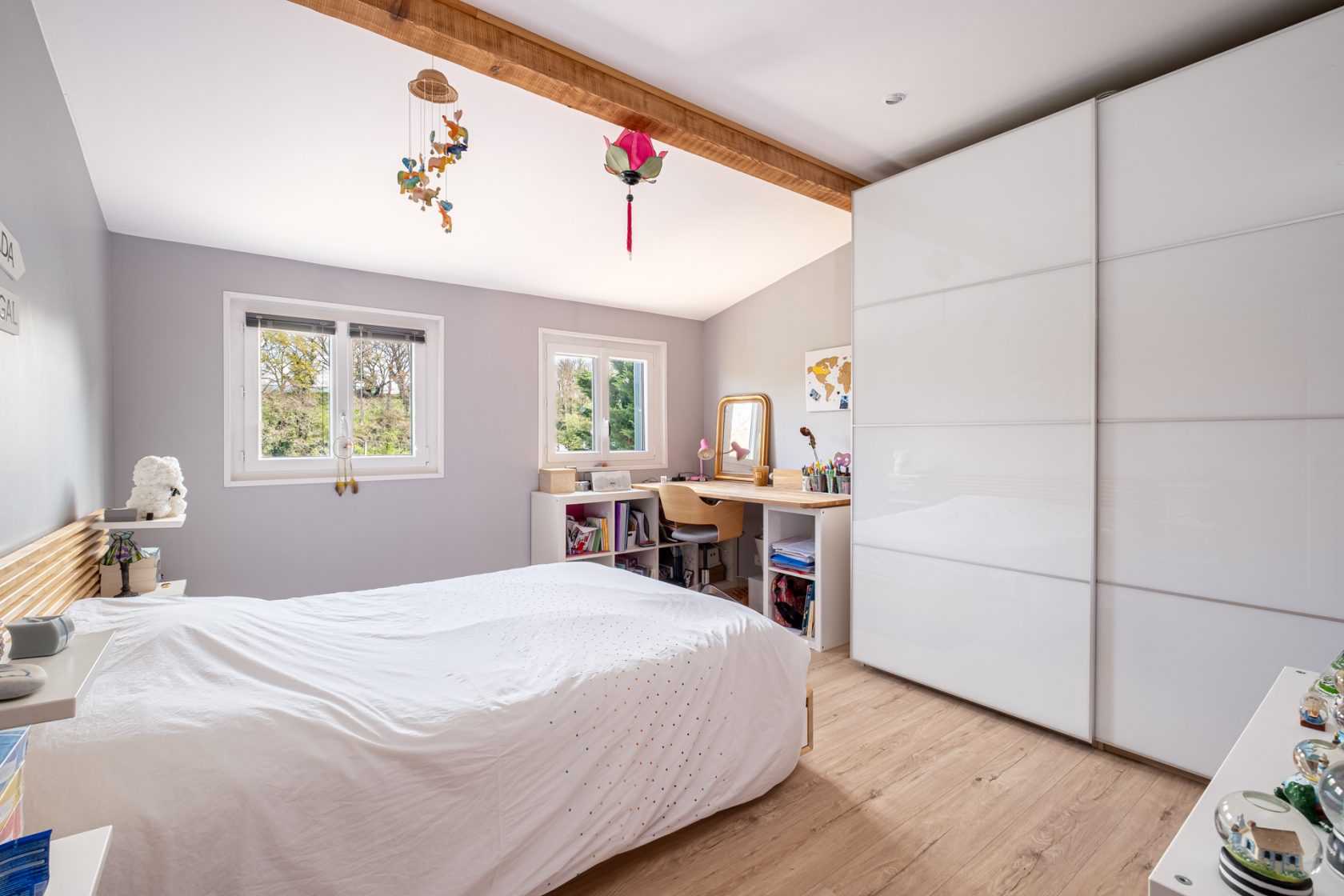 Maison familiale des années 70 entièrement rénovée avec vue