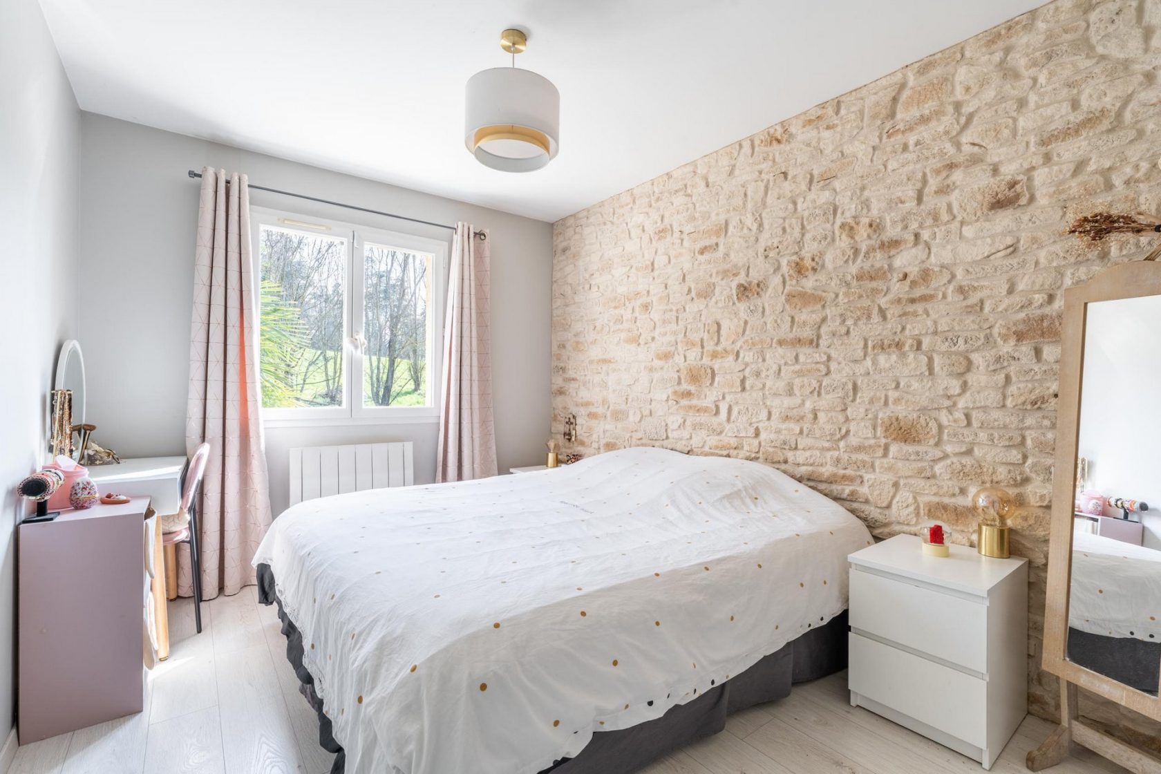 Modern and functional villa a few minutes from Villefranche sur Saone