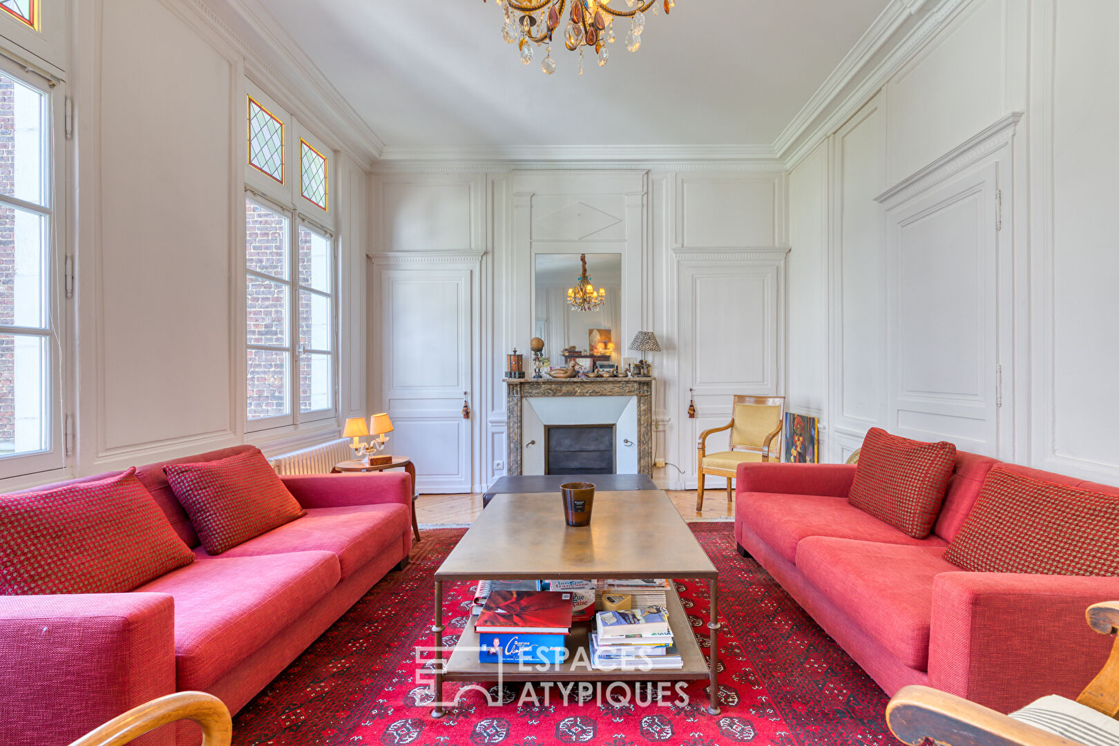 Mansion with Private Garden in the City Center