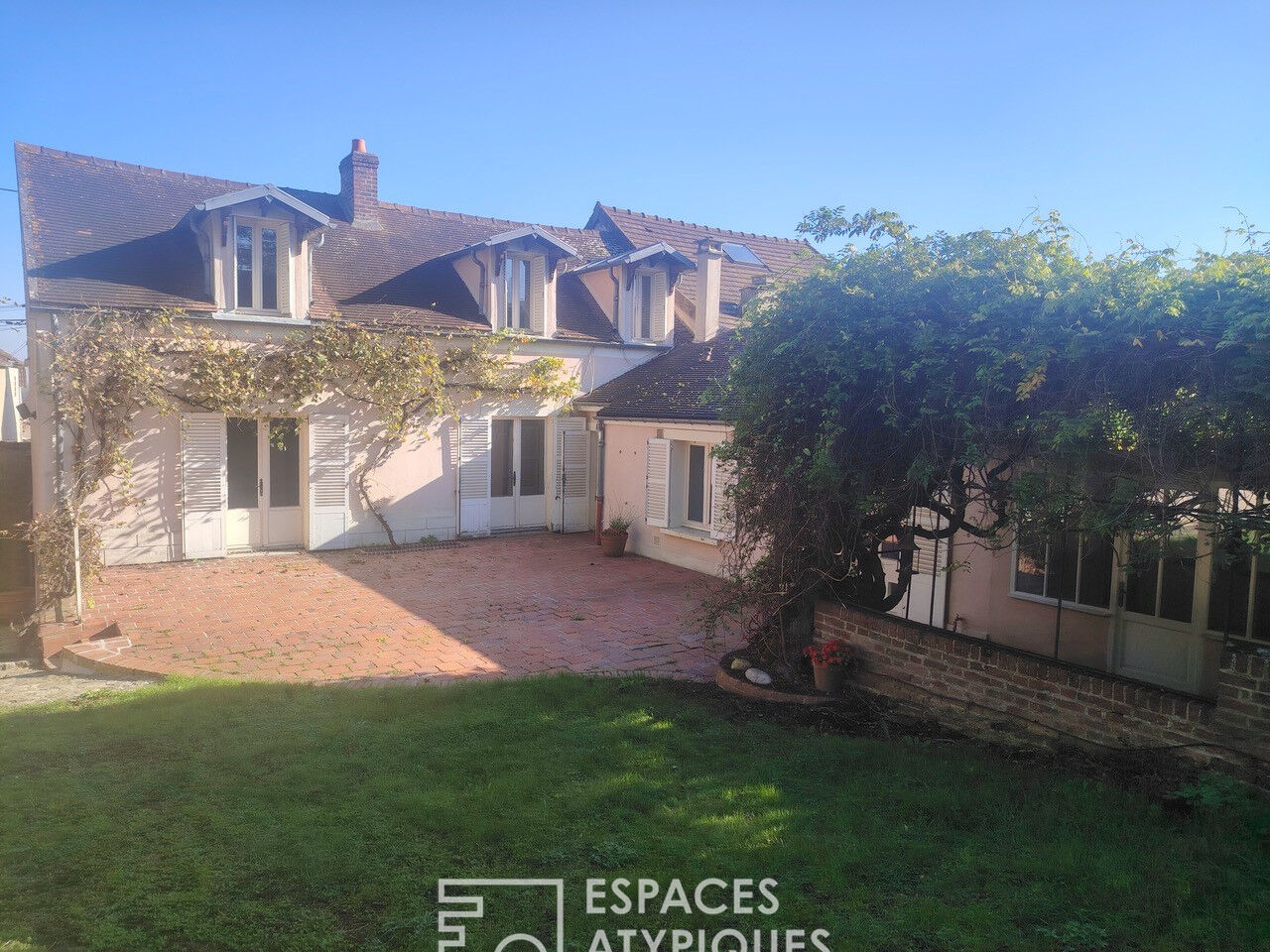 Maison de campagne aux charmes authentiques à Asnières sur Oise…
