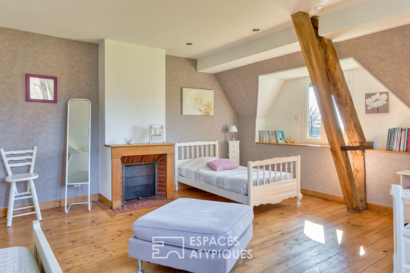 Charming Norman house on landscaped grounds with paddock and swimming pool