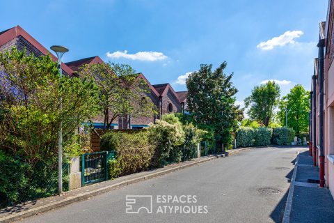 Loft industriel dans résidence sécurisée avec piscine et tennis