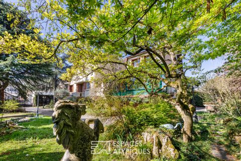Belle Maison des années 50 dans son écrin de verdure à Soisy sous Montmorency