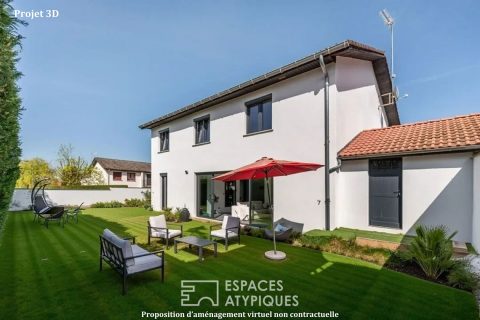 Contemporary-style house in the immediate vicinity of the village