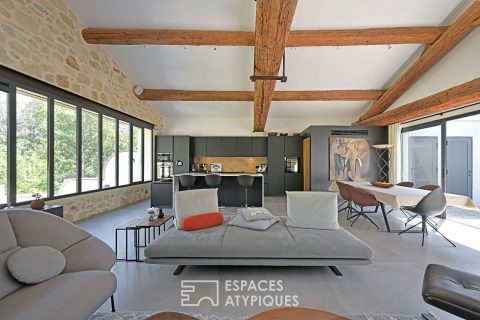 Renovated character farmhouse, between nature and modernity in Lattes