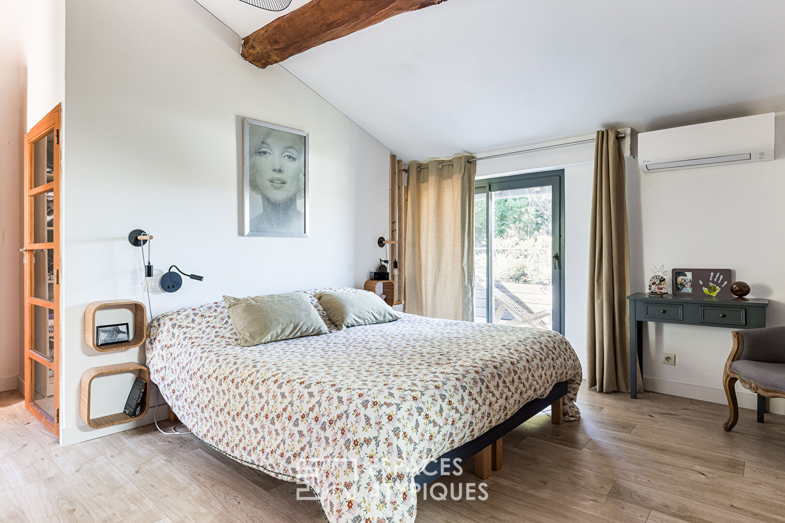 18th century Toulouse woman in the heart of Castelginest