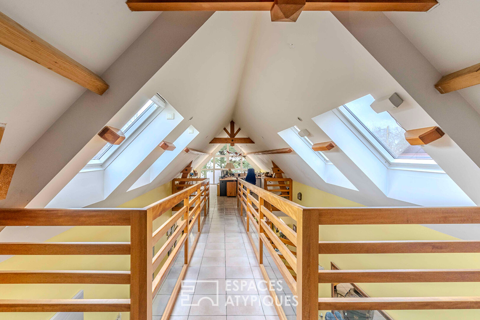 Maison-appartement dans le quartier prisé de Porcé !