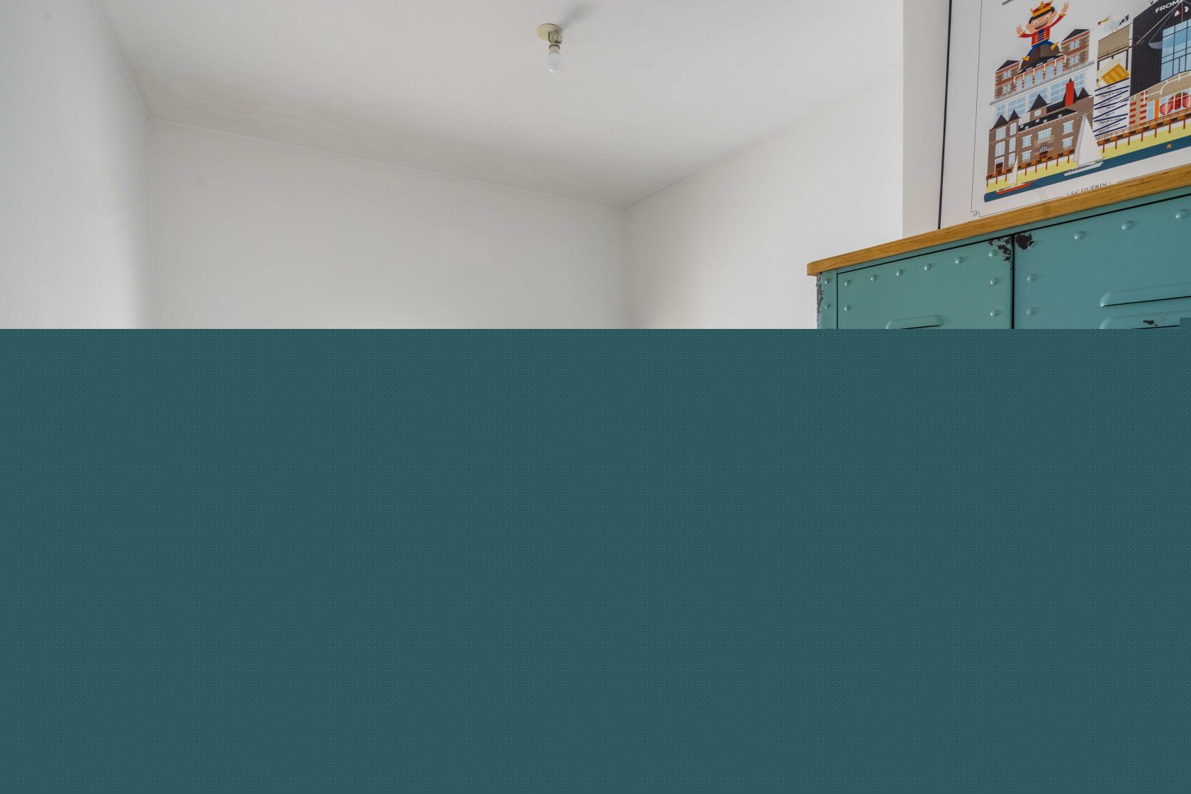 Appartement au dernier étage avec terrasse et vue
