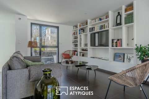 Contemporary, Quiet and Bright House – Nantes Rond-Point de Rennes