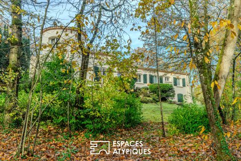 Elegant family home, perfectly immersed in nature