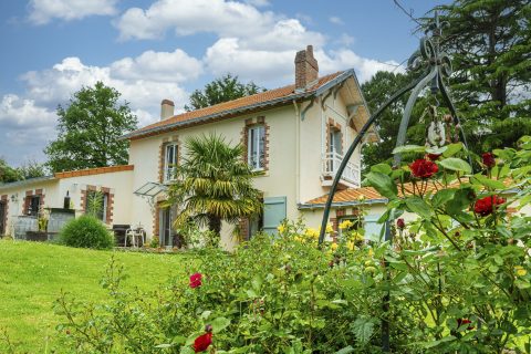 Maison de charme sur son jardin de vacances