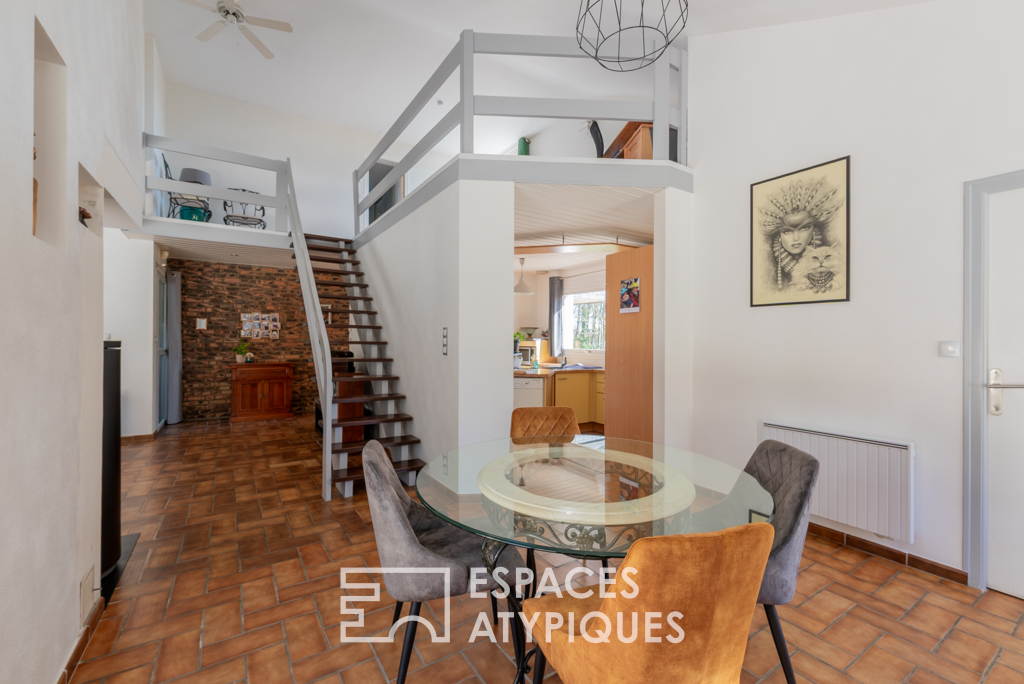 Maison d’architecte vintage et son parc boisé à quinze minutes de Rennes