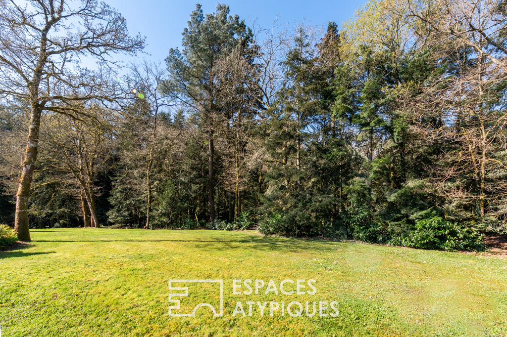Maison d’architecte vintage et son parc boisé à quinze minutes de Rennes
