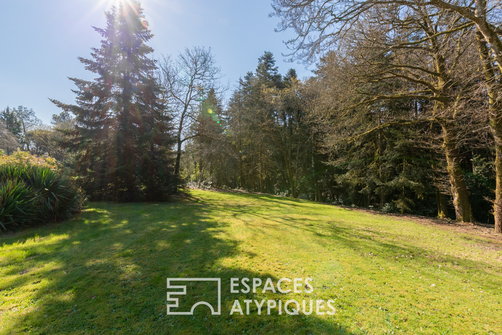Maison d’architecte vintage et son parc boisé à quinze minutes de Rennes