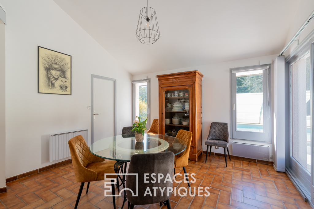Maison d’architecte vintage et son parc boisé à quinze minutes de Rennes