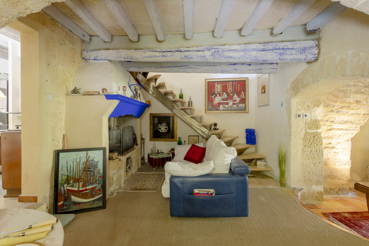 Warm furnished house in the heart of the village with garden