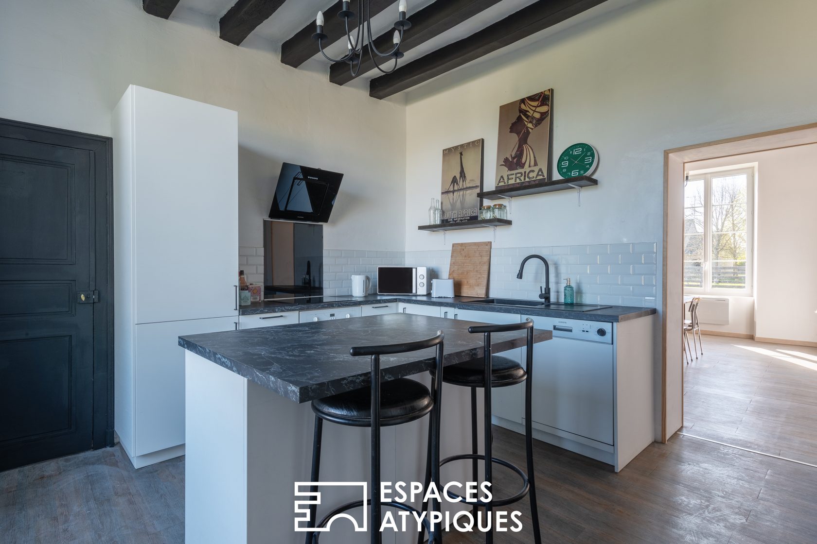 Ancien presbytère entièrement rénové