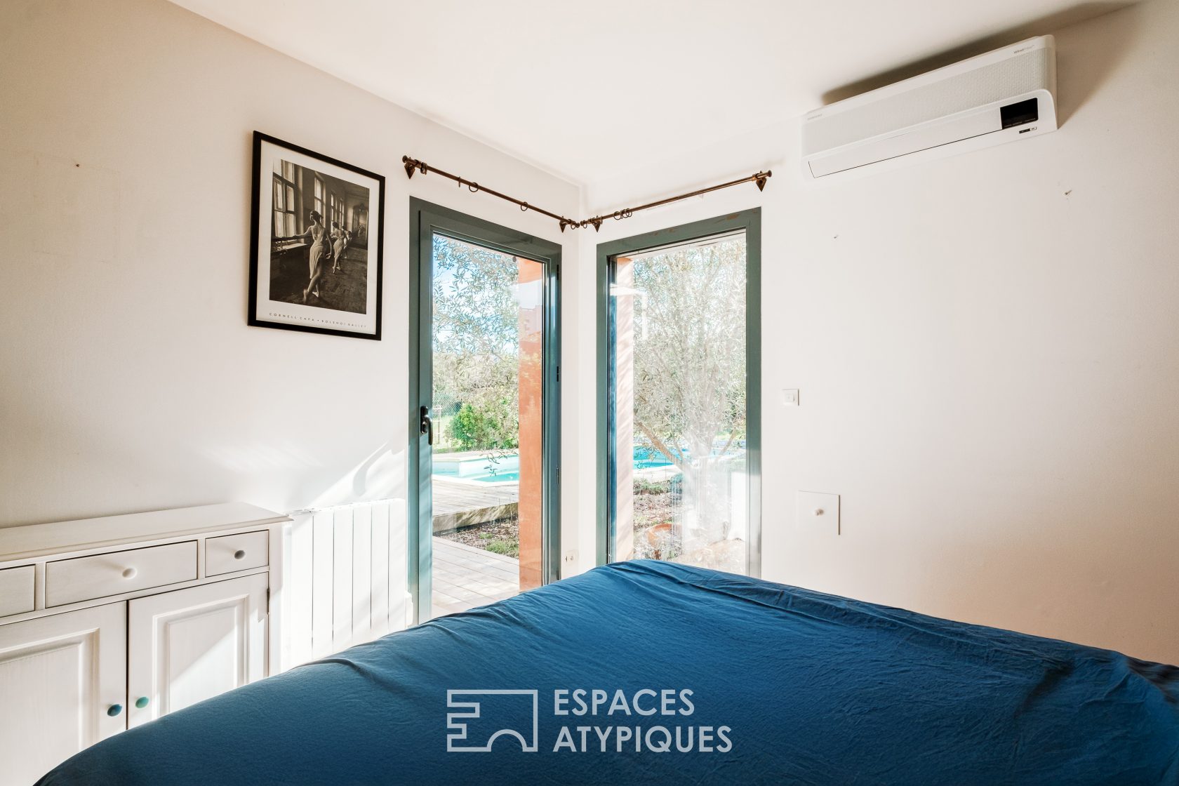 Maison d’architecte avec piscine et patio