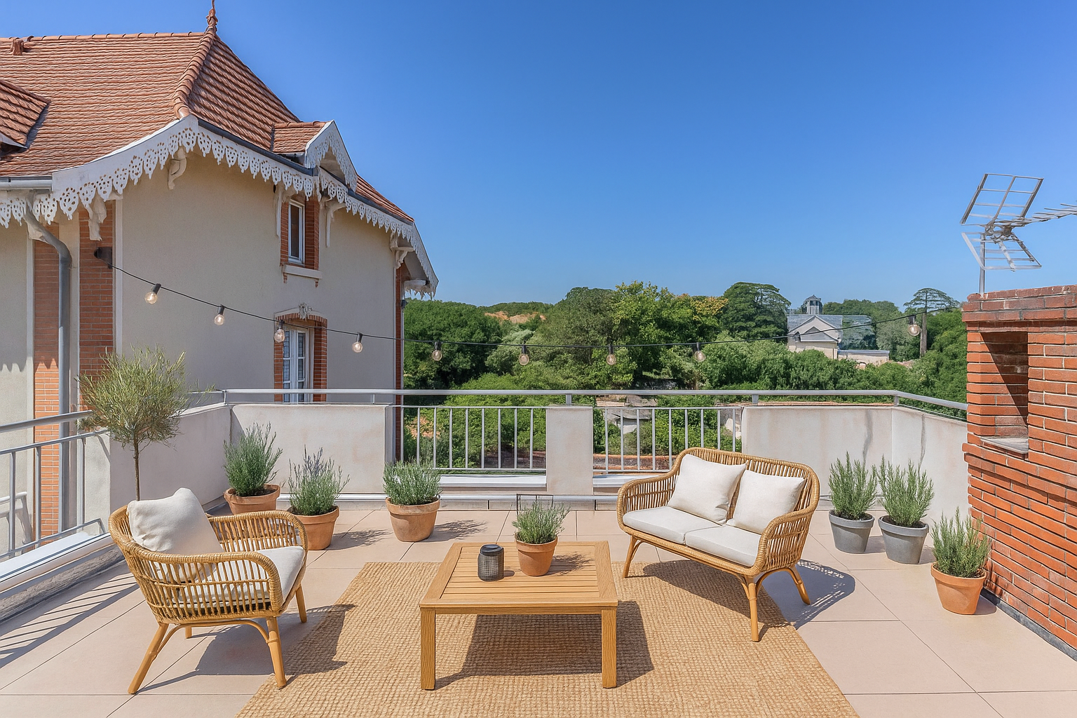 Appartement au dernier étage avec terrasse et vue