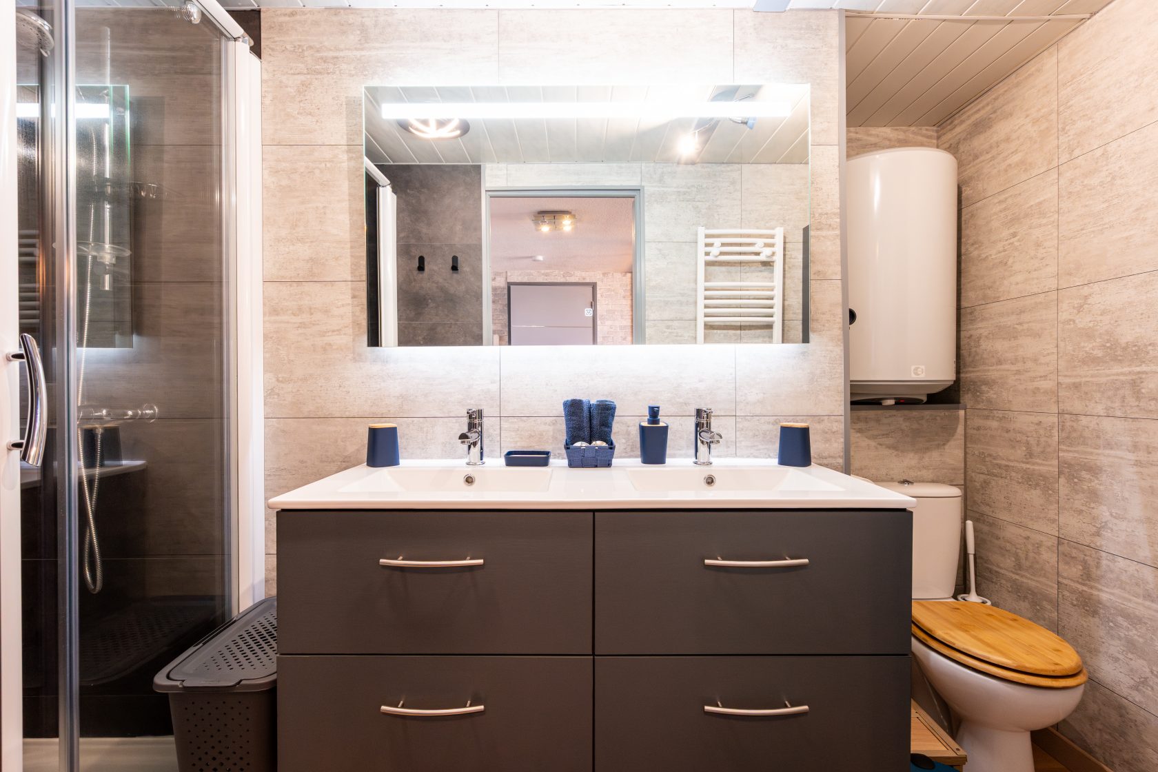 Appartement traversant avec vue imprenable sur la Méditerranée