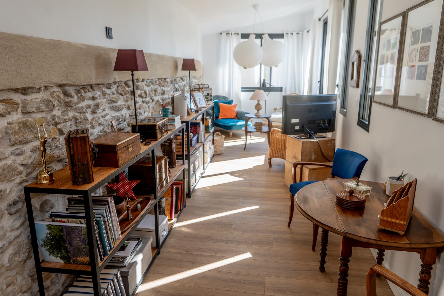 Appartement rénové de standing avec ascenseur et garage dans le centre historique de Valence