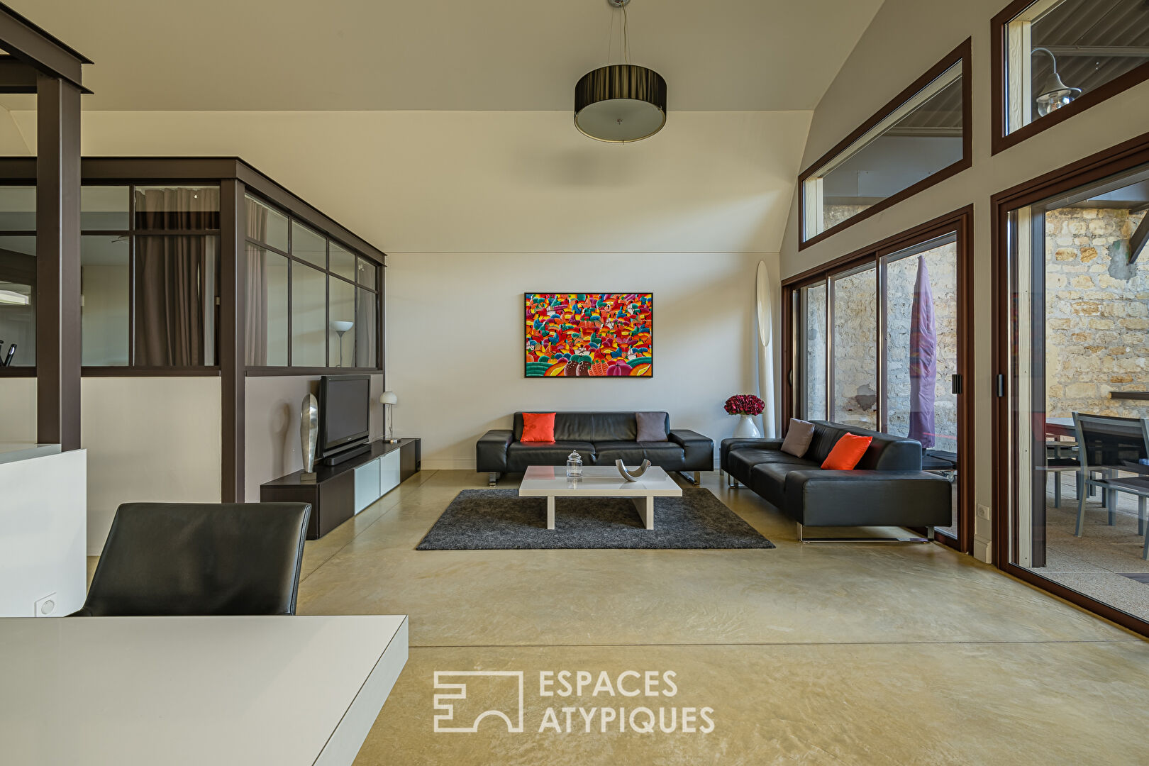 Loft avec piscine et garage aux Chartrons
