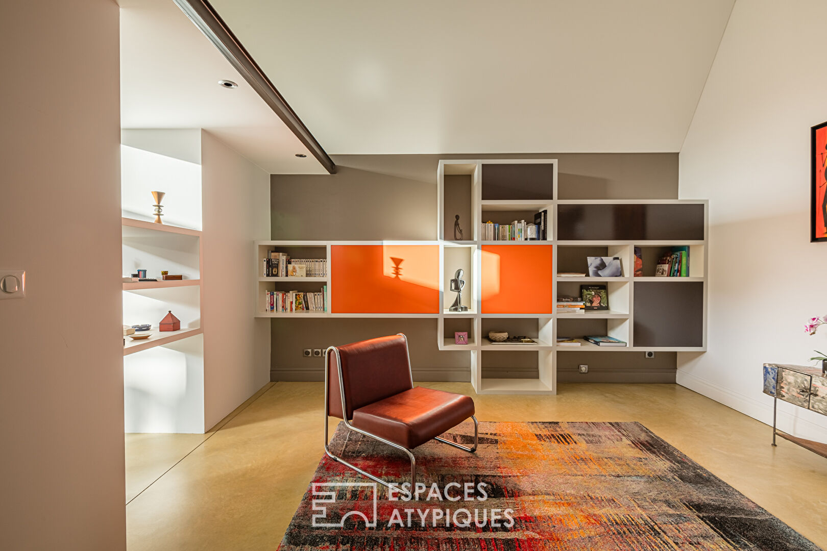 Loft avec piscine et garage aux Chartrons