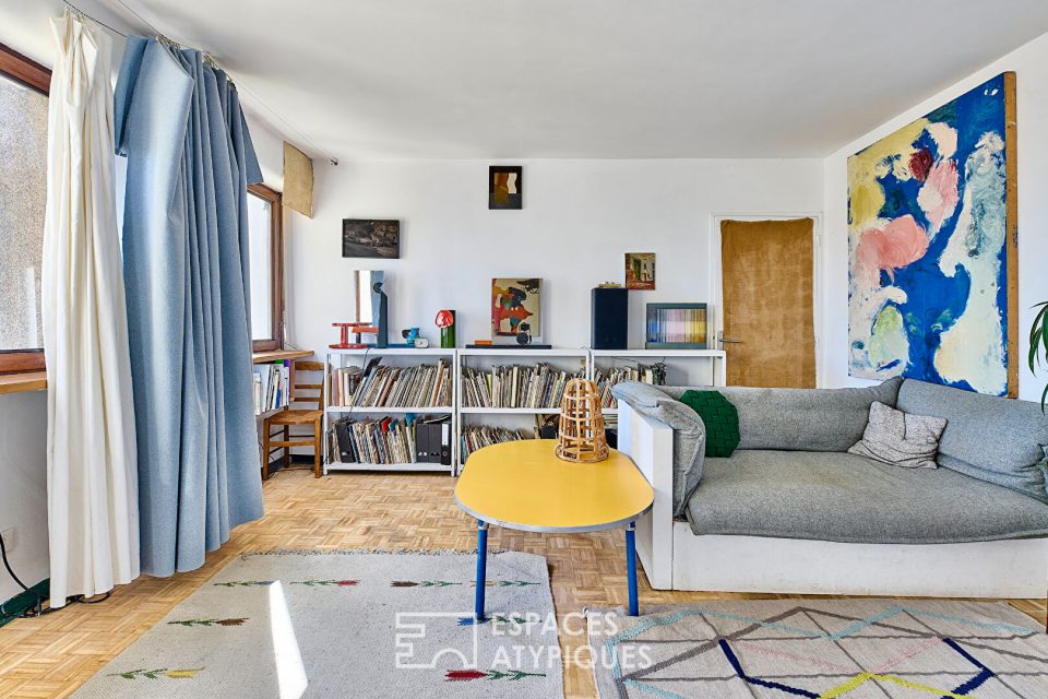 Appartement d'artiste en étage élevé sans vis-à-vis