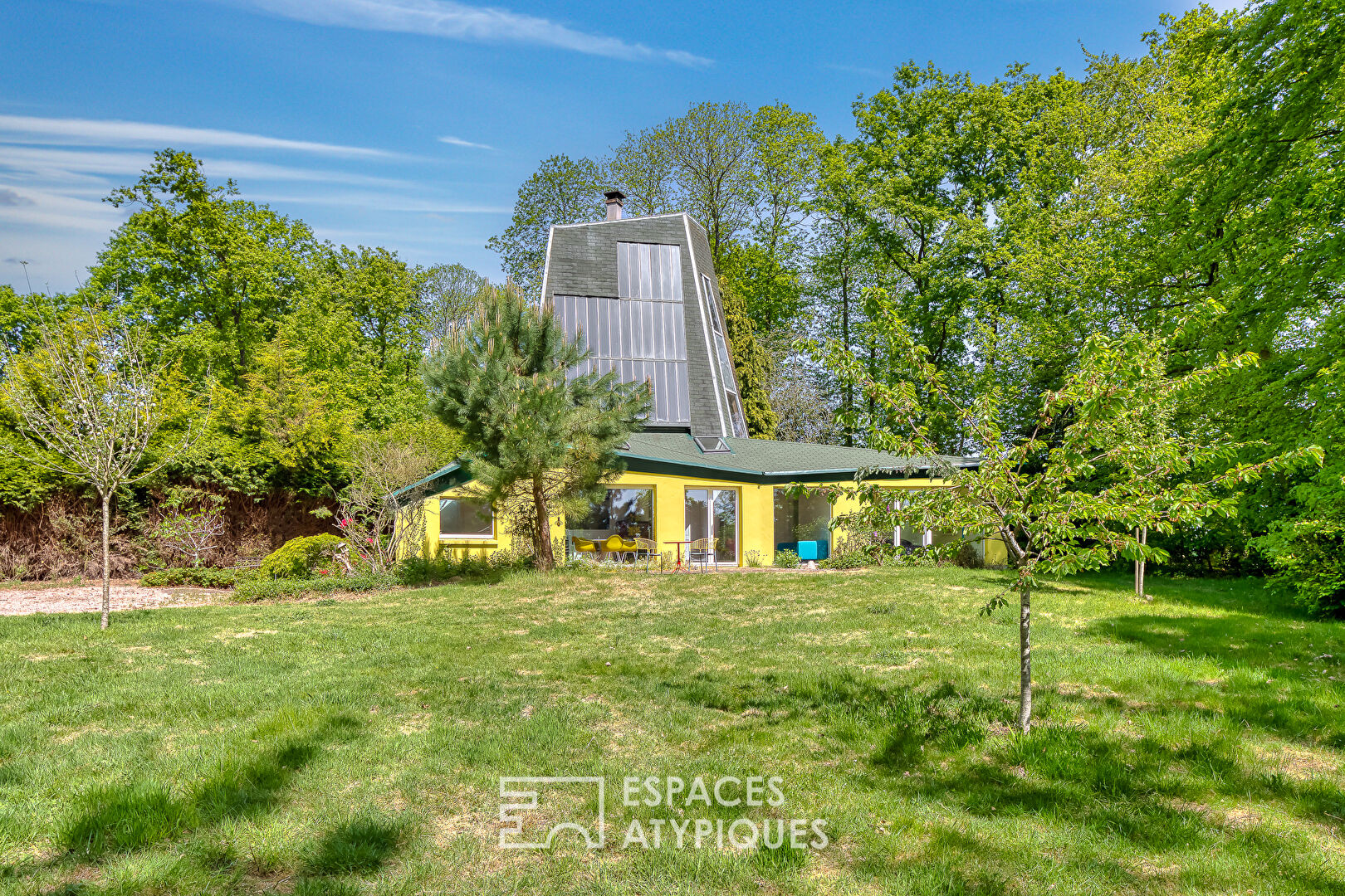 Maison d’architecte en bordure du Golf du Champ de Bataille