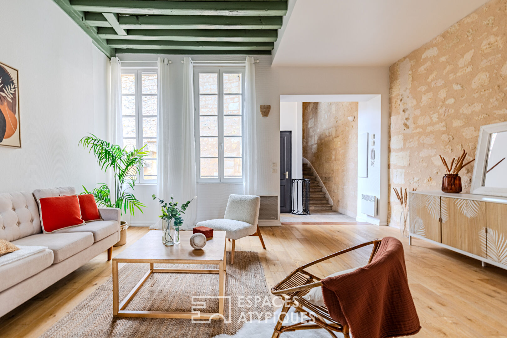 Appartement authentique en duplex proche du jardin public