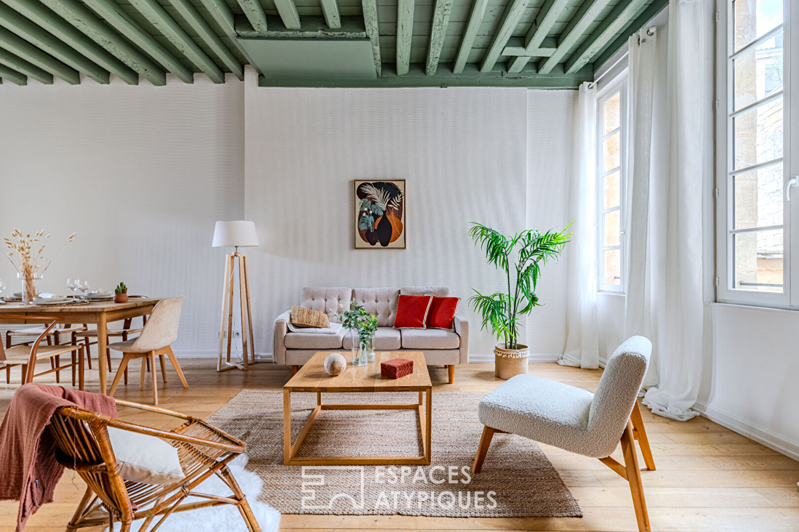Appartement authentique en duplex proche du jardin public