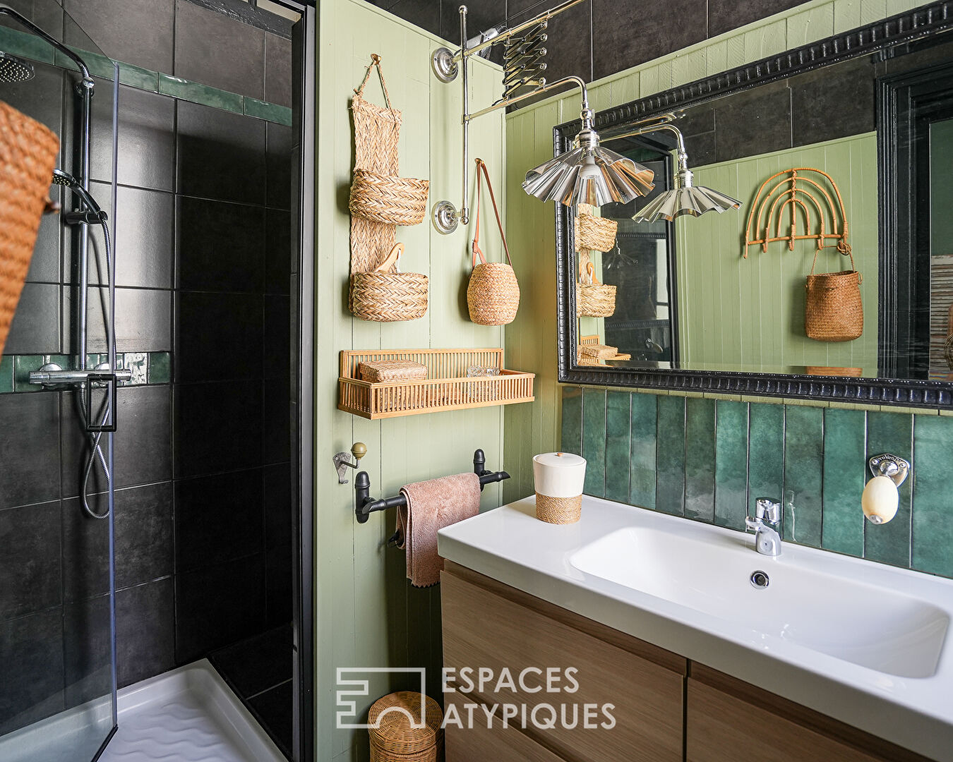 The hidden treasure of an unusual residence