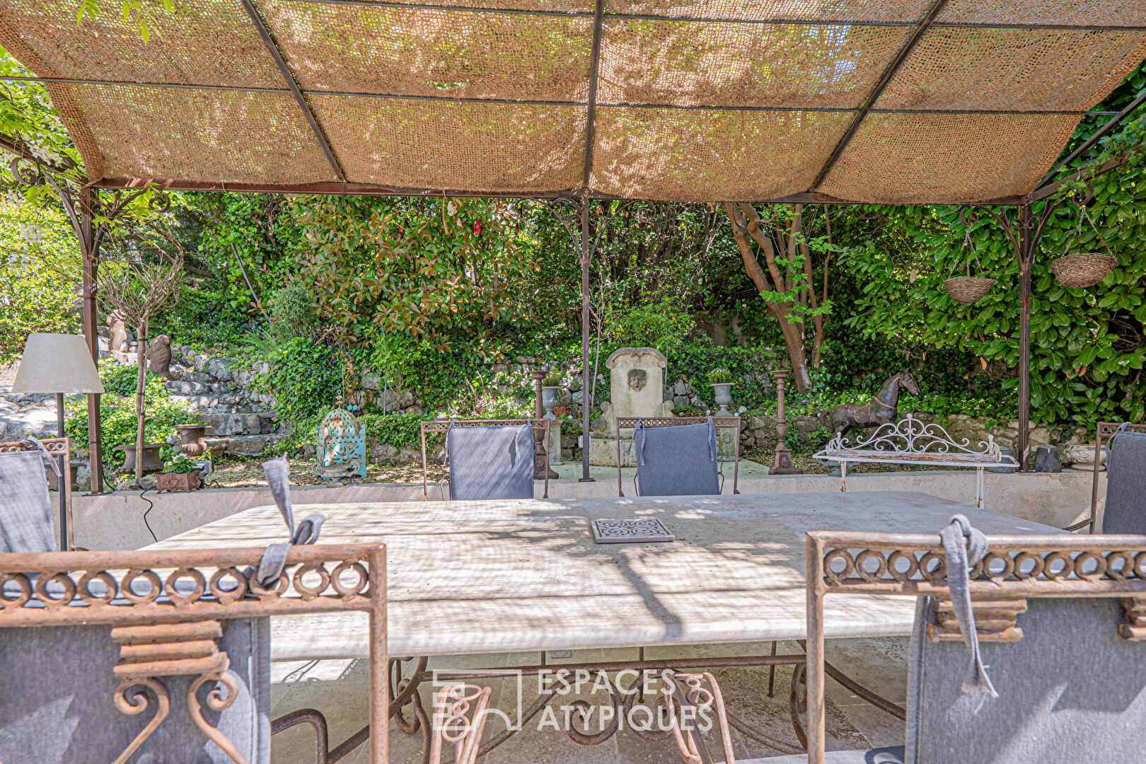 Charming architect-designed house in Le Rouret
