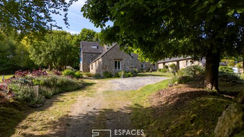 Longère de caractère, gîte et piscine dans un cadre paisible