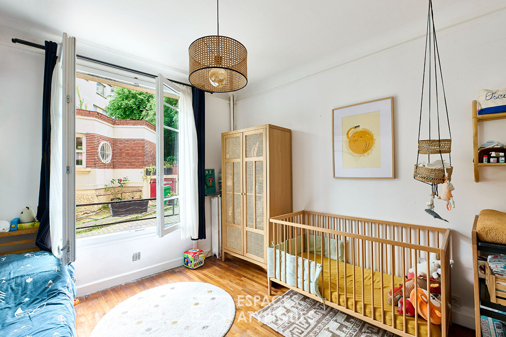 Sur la Butte Bergeyre – Appartement lumineux au charme authentique