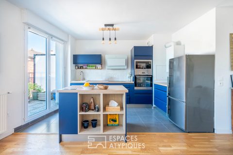 Top floor apartment with terrace and balcony