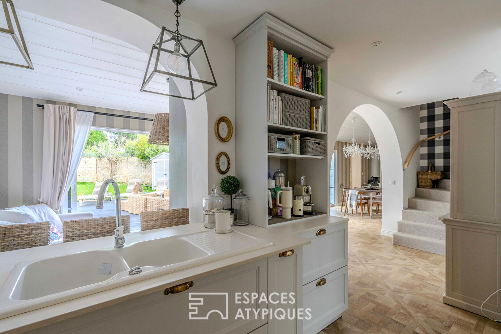 Maison de charme à la rénovation contemporaine !