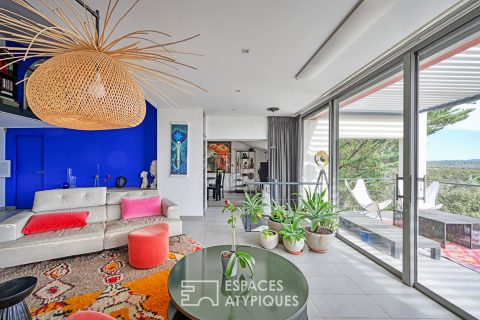 Art of living in the heart of the scrubland: house with views, workshop and swimming pool