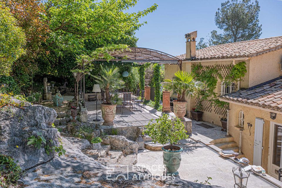 Maison d'architecte pleine de charme - LE ROURET - Réf. 13332