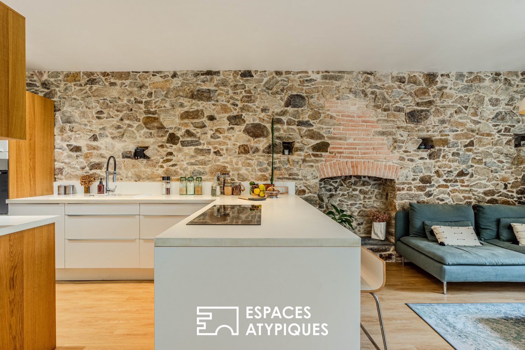 Charming house with garden, terrace and garage near Nantes