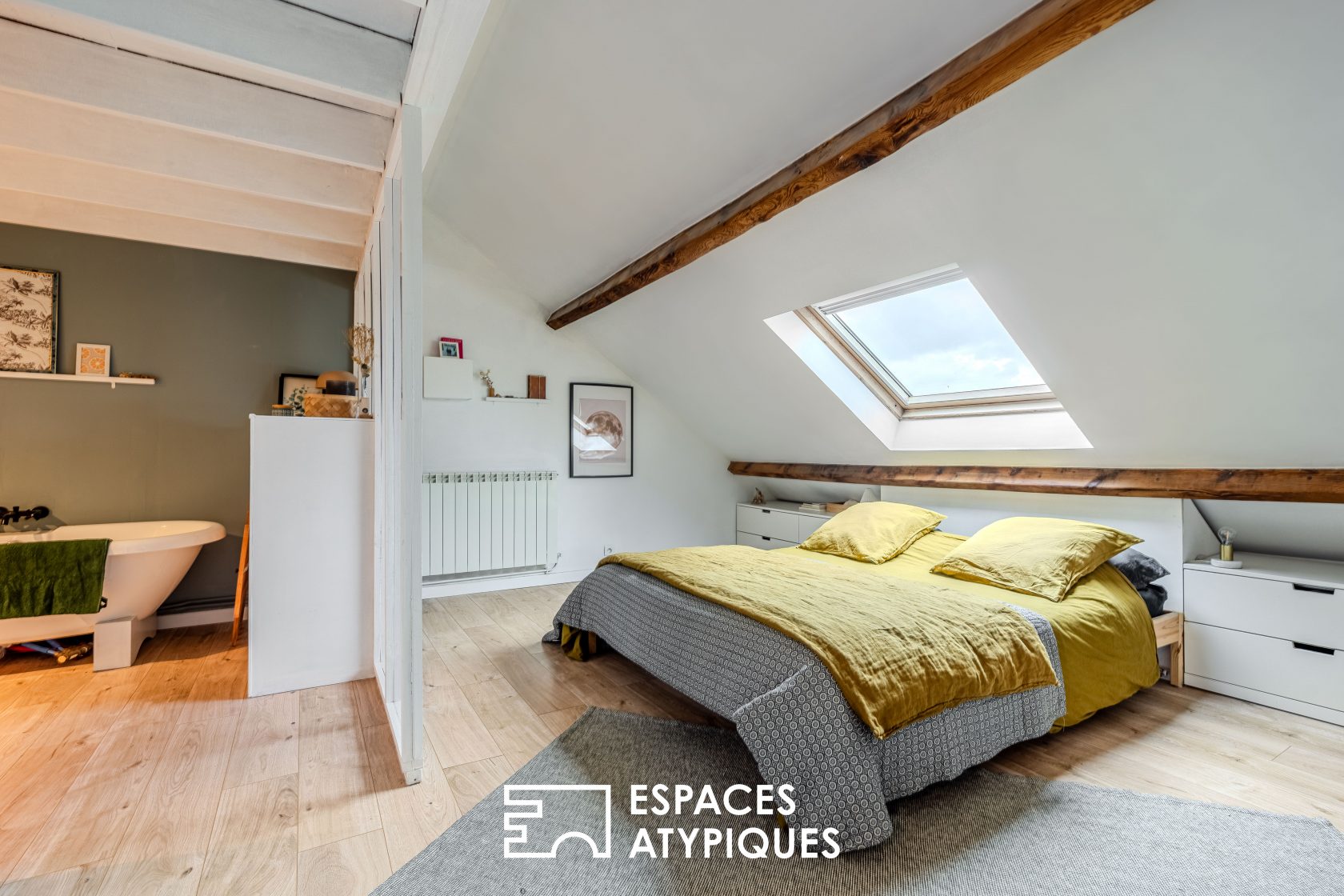 Charming house with garden, terrace and garage near Nantes