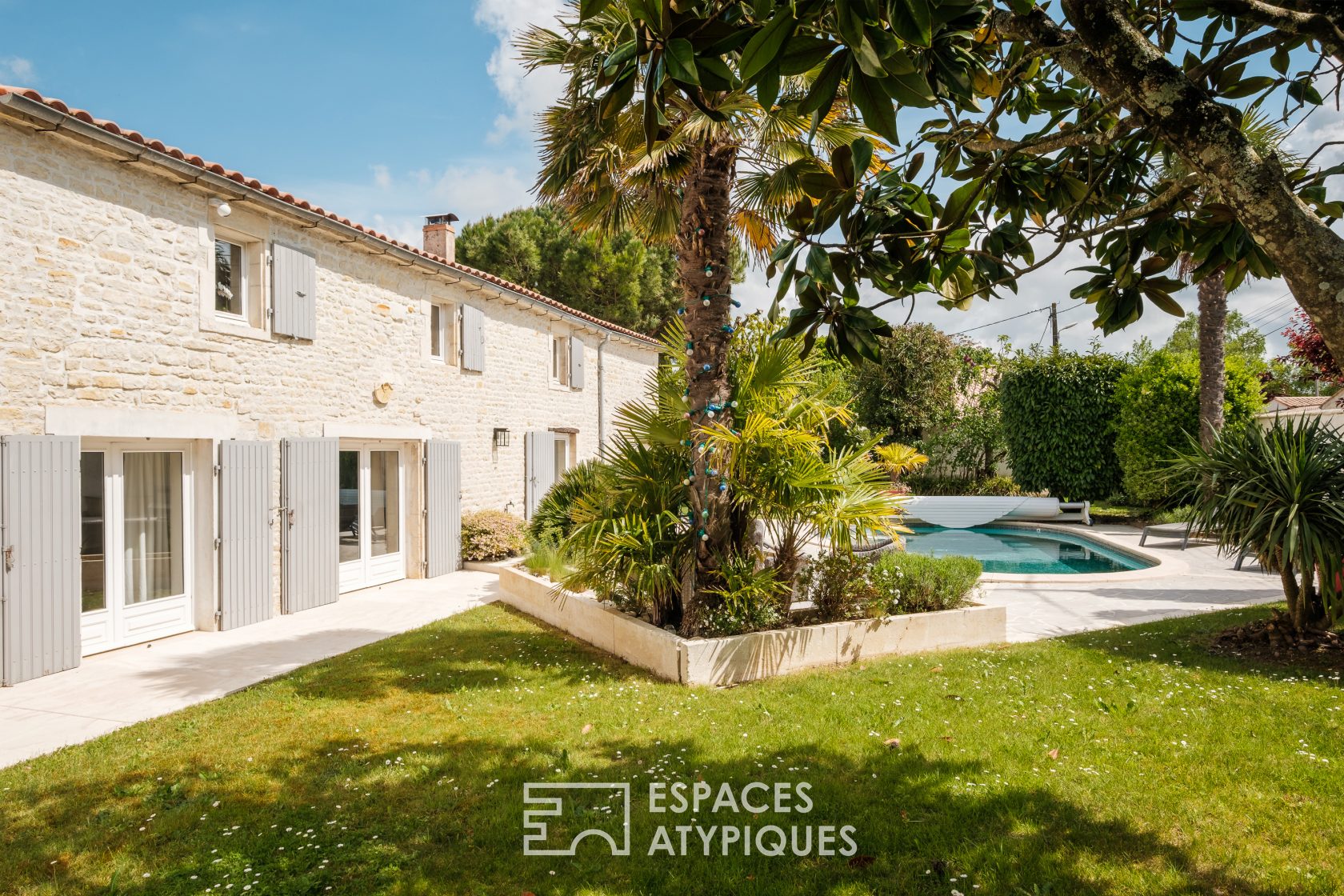 Authentic Charentaise eight kilometers from the Old Port of La Rochelle