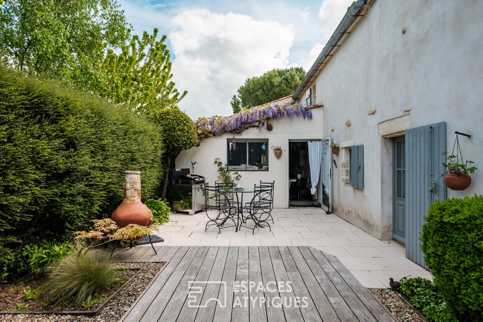 Authentic Charentaise eight kilometers from the Old Port of La Rochelle