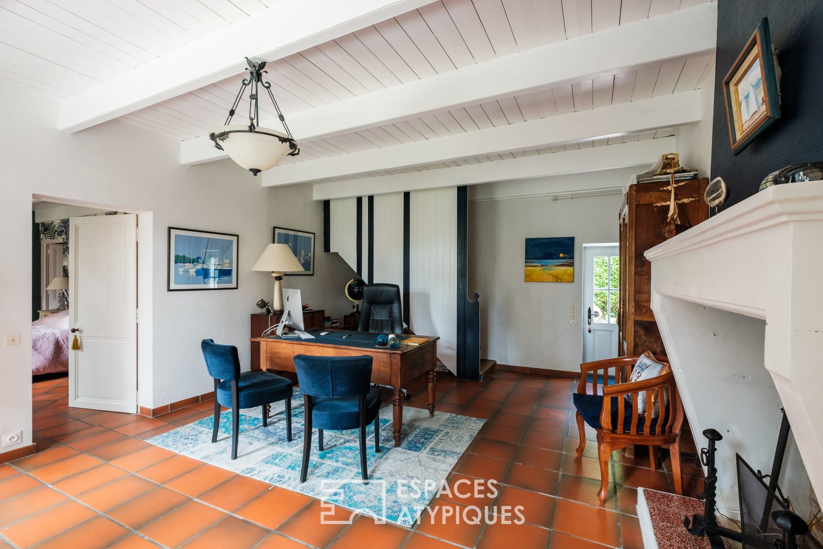 Authentic Charentaise eight kilometers from the Old Port of La Rochelle