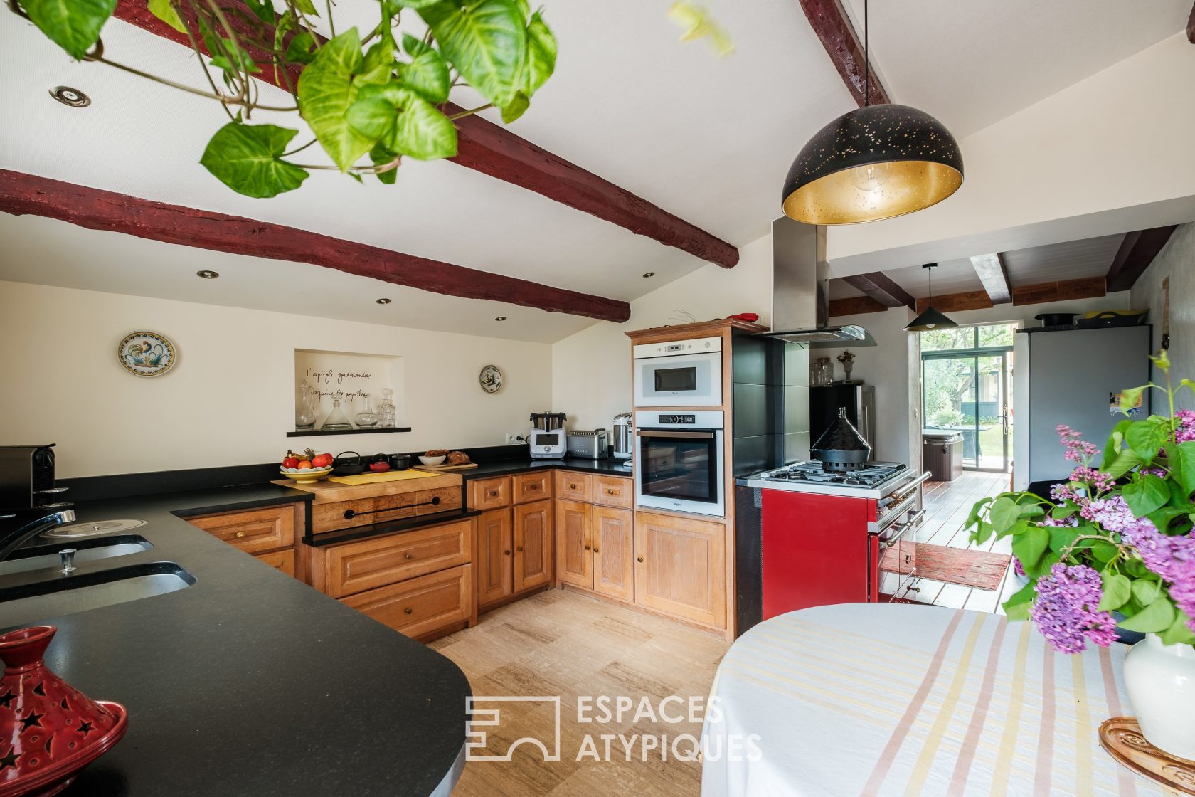 Authentic Charentaise eight kilometers from the Old Port of La Rochelle